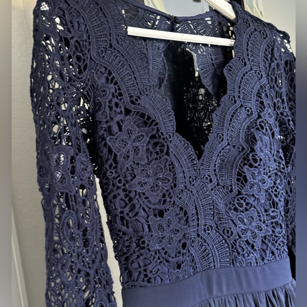 Lulus NWT navy lace top gown